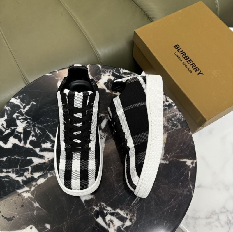 Burberry Low Shoes